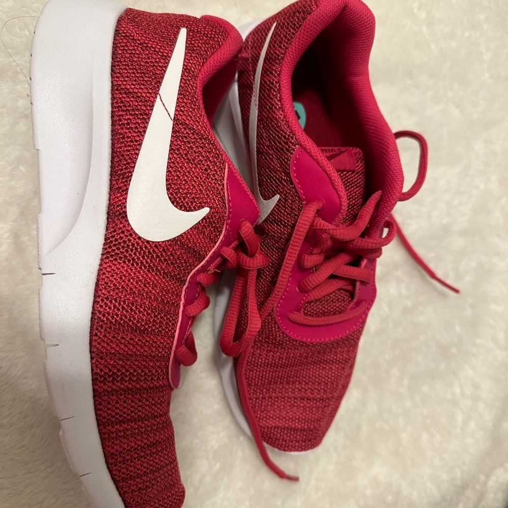 Pink Nike shoes size 5.5 youth women girl sneakers